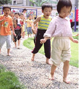 鹅卵石路